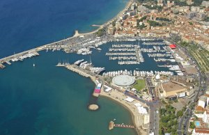 140 x 25 Metre Berth/Mooring Le Vieux - Port De Cannes Marina For Sale