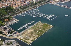 60 x 13 Metre Berth/Mooring Port Mirabello Marina, La Spezia For Sale